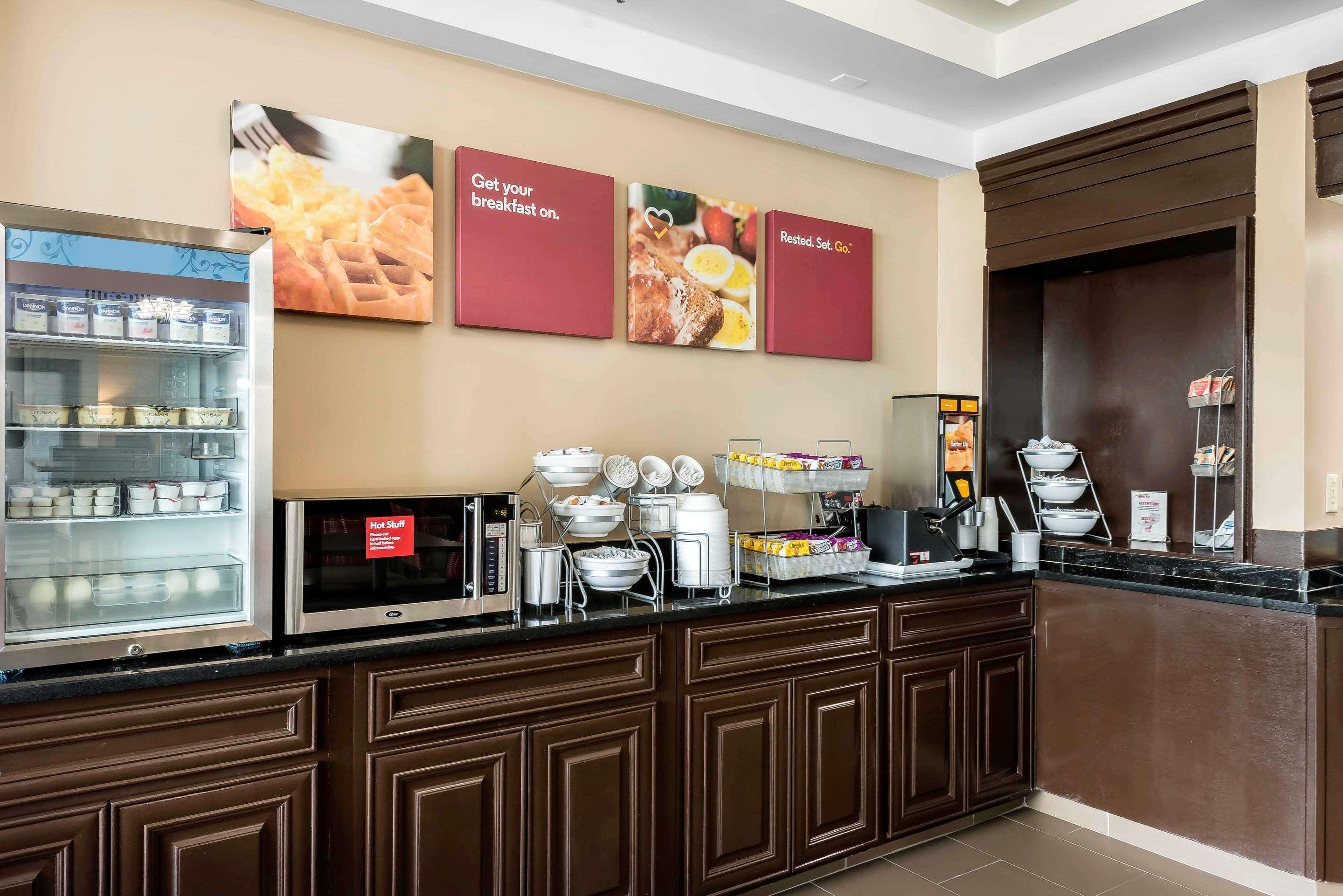 Comfort Suites Baymeadows Near Butler Blvd Джаксънвил Екстериор снимка