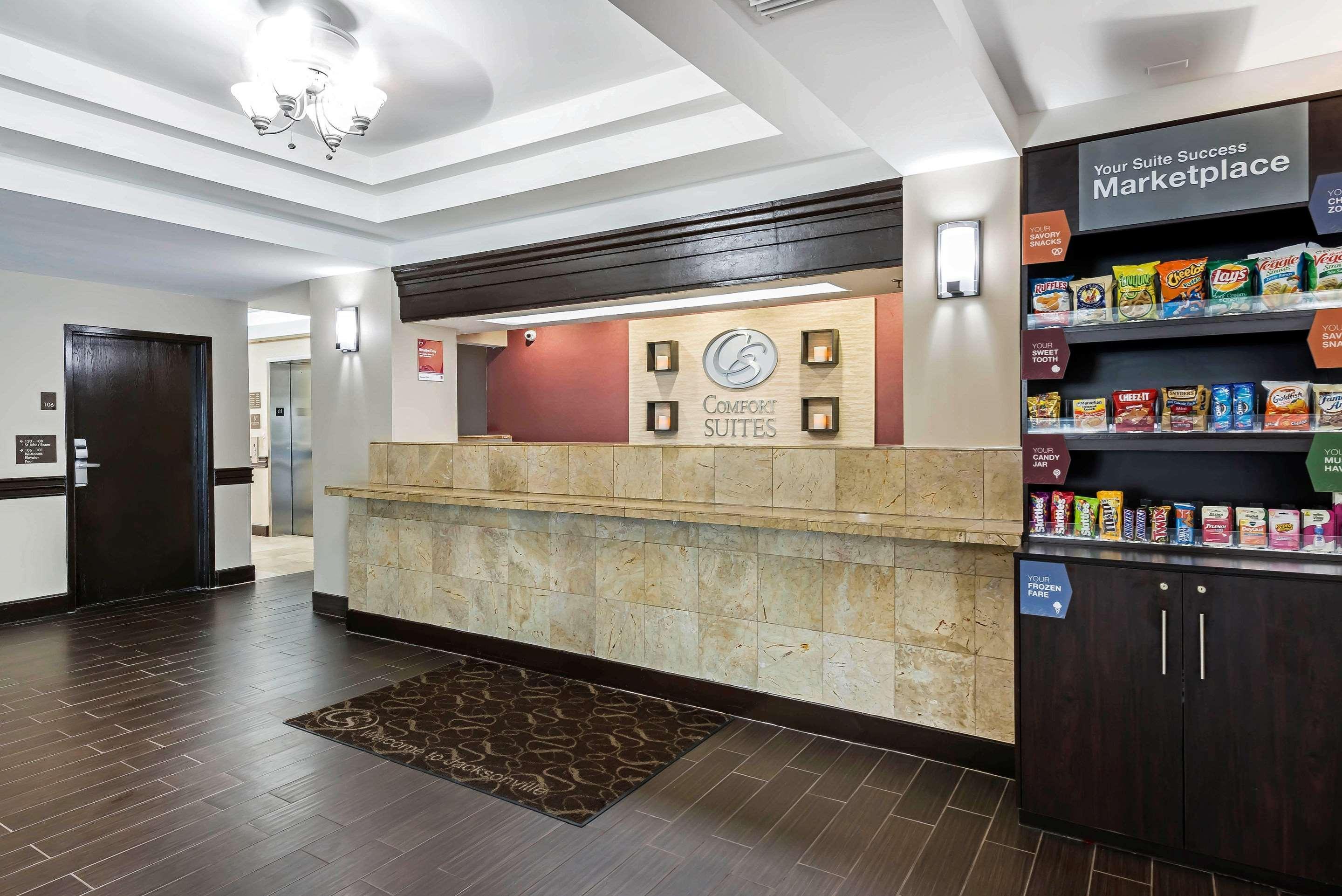 Comfort Suites Baymeadows Near Butler Blvd Джаксънвил Екстериор снимка