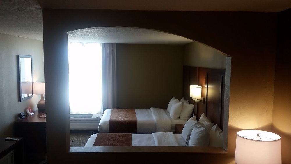 Comfort Suites Baymeadows Near Butler Blvd Джаксънвил Екстериор снимка